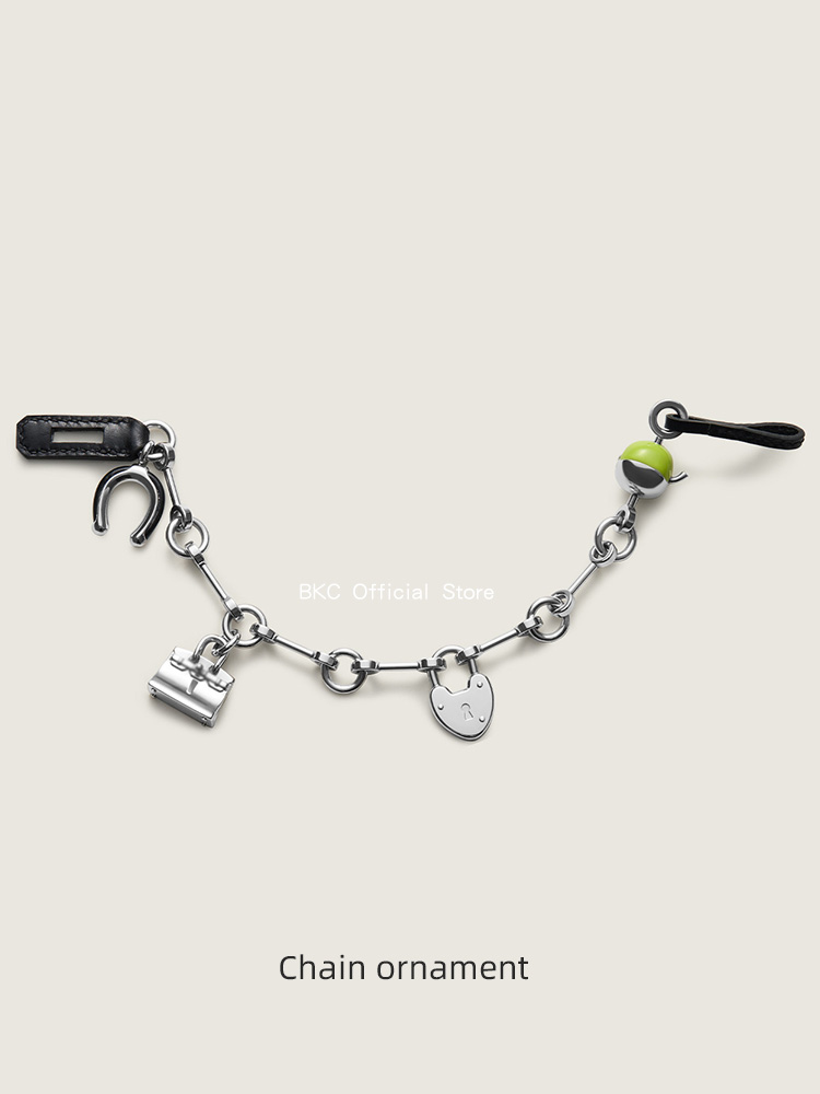 Luxuriöser Taschenanhänger aus – Luxury Bags With Silver Hardware Bewertung und Preis